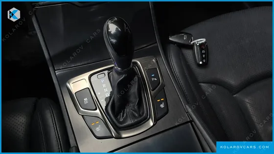 HYUNDAI GRANDEUR HG240 MODERN