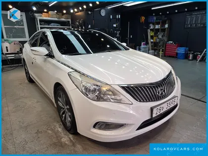 HYUNDAI GRANDEUR HG240 LUXURY