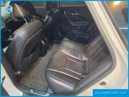 HYUNDAI GRANDEUR HG240 LUXURY