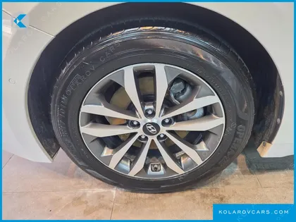 HYUNDAI GRANDEUR HG240 LUXURY