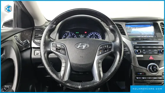 HYUNDAI GRANDEUR HG300 PREMIUM