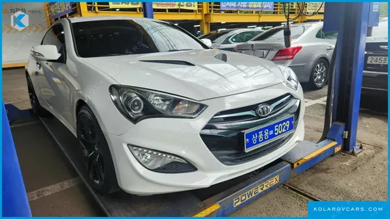 HYUNDAI GENESIS 200 TURBO S