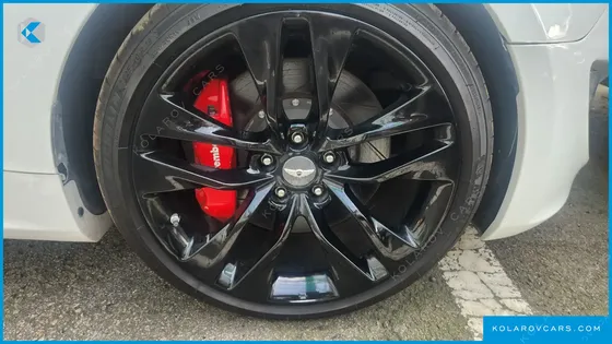 HYUNDAI GENESIS 200 TURBO S