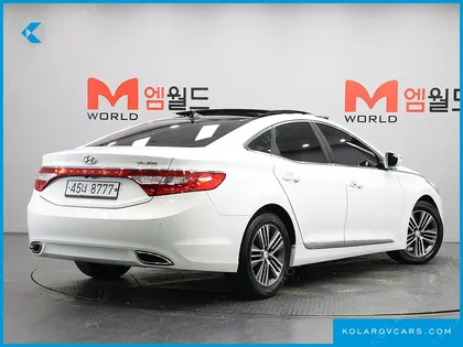 HYUNDAI GRANDEUR HG240 MODERN