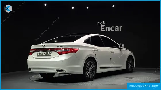 HYUNDAI GRANDEUR HG240 MODERN
