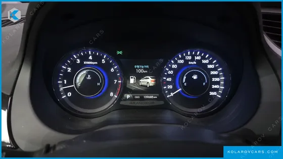 HYUNDAI GRANDEUR HG240 MODERN