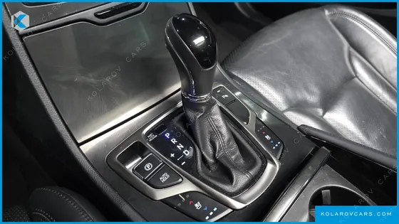 HYUNDAI GRANDEUR HG240 MODERN