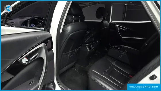 HYUNDAI GRANDEUR HG240 MODERN
