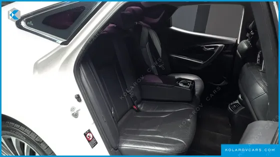 HYUNDAI GRANDEUR HG240 MODERN