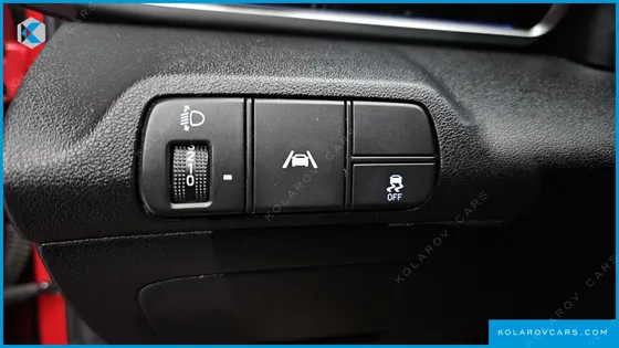 HYUNDAI ELANTRA (AVANTE) 1.6