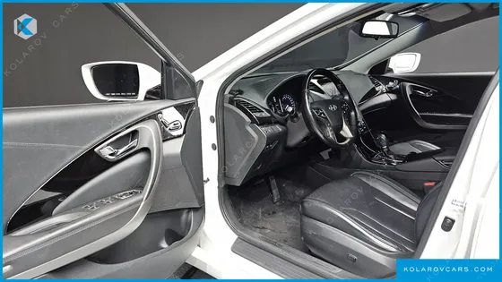 HYUNDAI GRANDEUR HG240 LUXURY