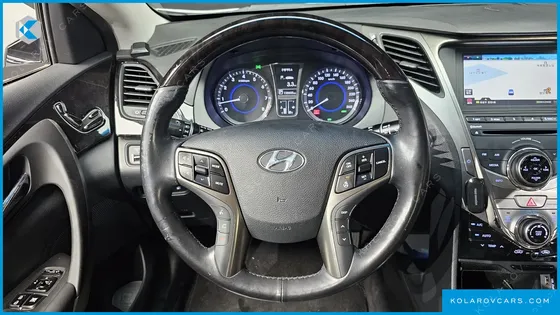 HYUNDAI GRANDEUR HG240 LUXURY