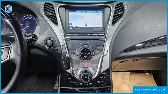 HYUNDAI GRANDEUR HG240 LUXURY