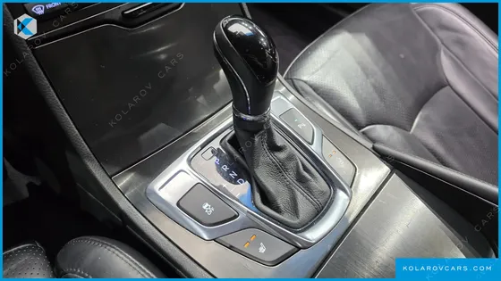 HYUNDAI GRANDEUR HG240 MODERN