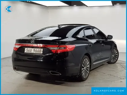 HYUNDAI GRANDEUR HG240 MODERN