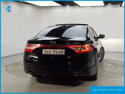 HYUNDAI GRANDEUR HG240 MODERN