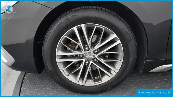 HYUNDAI GRANDEUR 3.0 LPI MODERN (RENTAL CAR)