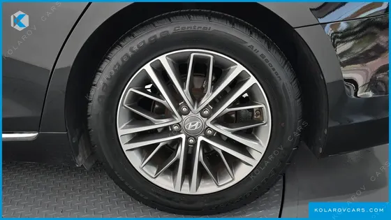 HYUNDAI GRANDEUR 3.0 LPI MODERN (RENTAL CAR)