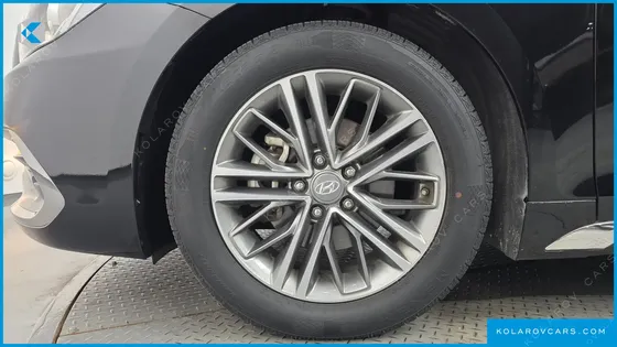 HYUNDAI GRANDEUR 3.0 LPI MODERN (RENTAL CAR)