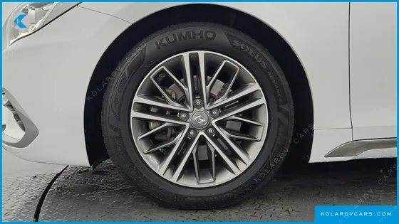 HYUNDAI GRANDEUR 2.4 PREMIUM