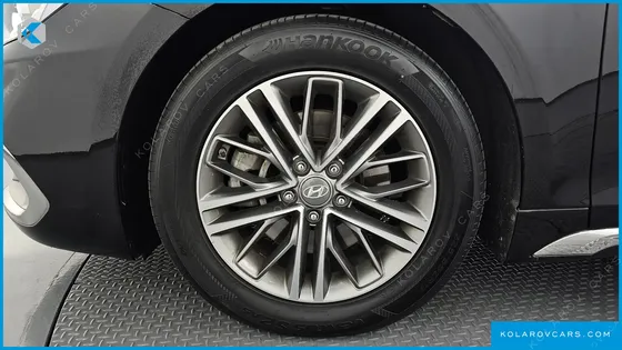 HYUNDAI GRANDEUR 2.2 DIESEL PREMIUM