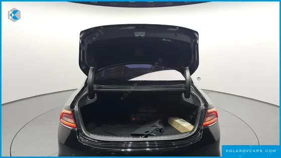 HYUNDAI GRANDEUR 2.2 DIESEL PREMIUM