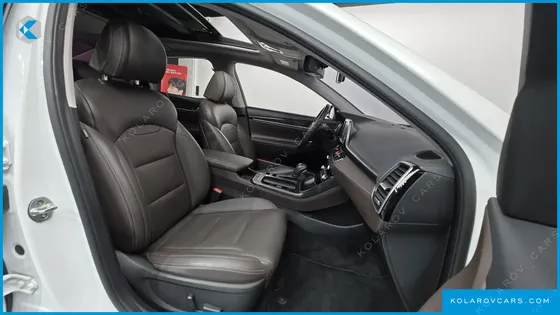 HYUNDAI GRANDEUR 3.0 LPI MODERN (RENTAL CAR)