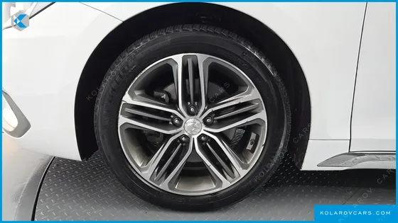 HYUNDAI GRANDEUR 3.0 LPI MODERN