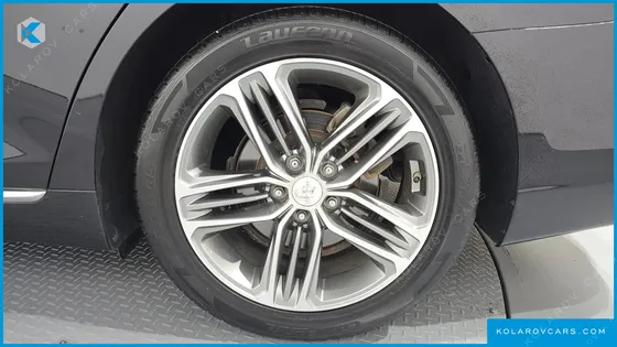HYUNDAI GRANDEUR 2.4 PREMIUM