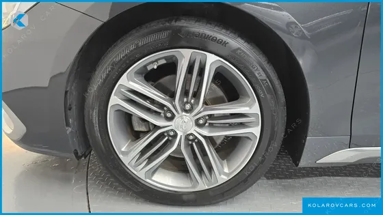 HYUNDAI GRANDEUR 2.4 PREMIUM