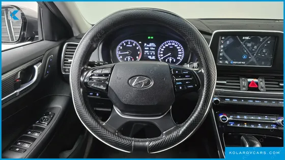 HYUNDAI GRANDEUR 2.4 PREMIUM