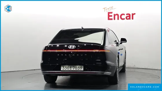 HYUNDAI GRANDEUR PREMIUM