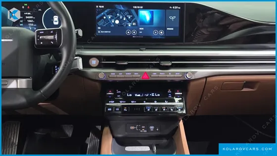 HYUNDAI GRANDEUR PREMIUM