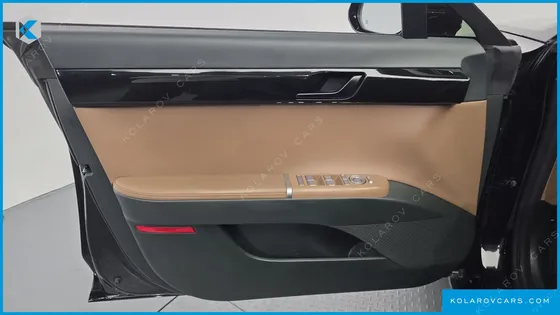 HYUNDAI GRANDEUR PREMIUM