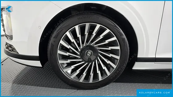 HYUNDAI GRANDEUR CALLIGRAPHY
