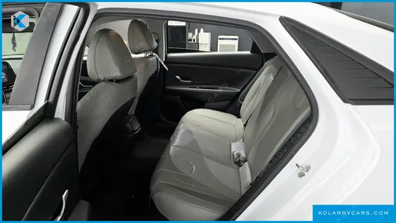HYUNDAI ELANTRA (AVANTE) 1.6 LPI (RENTAL CAR)
