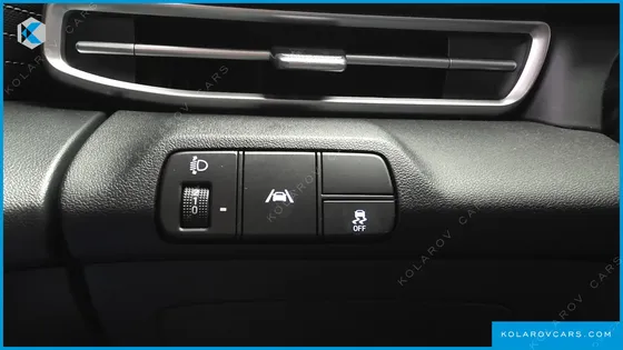 HYUNDAI ELANTRA (AVANTE) 1.6 LPI (RENTAL CAR)