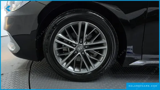 HYUNDAI GRANDEUR 3.0 LPI MODERN (RENTAL CAR)