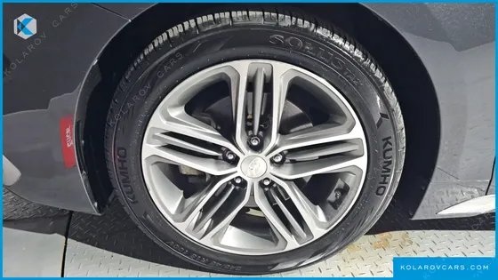 HYUNDAI GRANDEUR 2.4 PREMIUM
