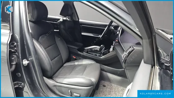 HYUNDAI GRANDEUR 2.4 PREMIUM