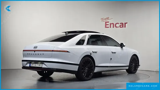 HYUNDAI GRANDEUR CALLIGRAPHY