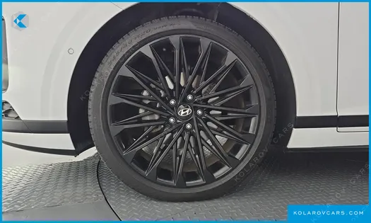 HYUNDAI GRANDEUR CALLIGRAPHY