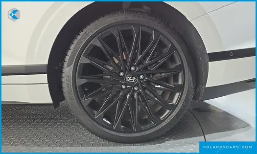 HYUNDAI GRANDEUR CALLIGRAPHY