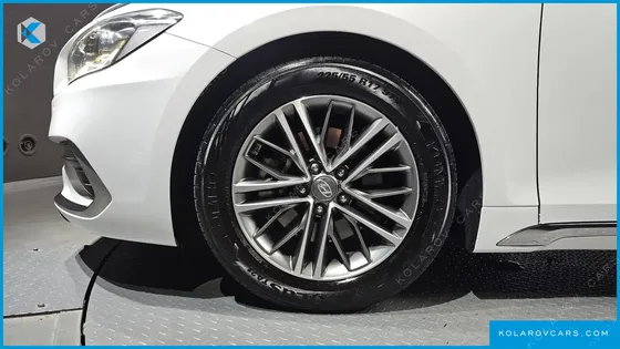 HYUNDAI GRANDEUR 2.4 PREMIUM