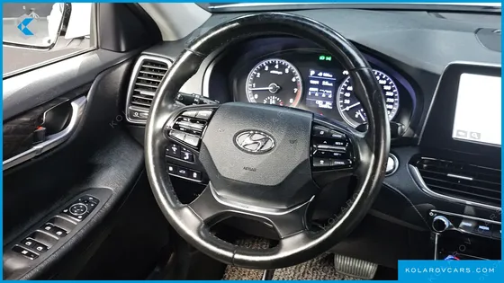 HYUNDAI GRANDEUR 2.4 PREMIUM