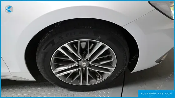 HYUNDAI GRANDEUR 2.2 DIESEL PREMIUM