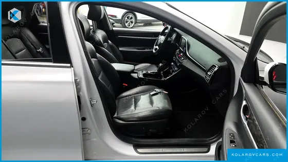 HYUNDAI GRANDEUR 2.2 DIESEL PREMIUM