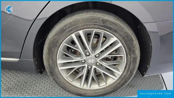 HYUNDAI GRANDEUR 2.4 PREMIUM