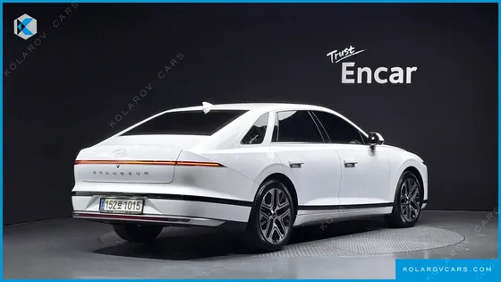 HYUNDAI GRANDEUR PREMIUM