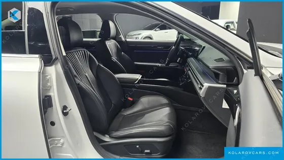 HYUNDAI GRANDEUR PREMIUM